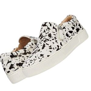 Very Volatile Normade Chocolate Chip Slip On sneakers size 9